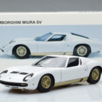 Lamborghini Miura SV Bianco AUTOart 1:18 - image 8 of 8
