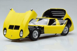 Lamborghini Miura SV Giallo Kyosho 1:18 08317Y Pressofusione — immagine 2 di 11