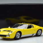 Lamborghini Miura SV Giallo Kyosho 1:18 - image 11 of 11