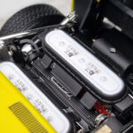 Lamborghini Miura SV Giallo Kyosho 1:18 - image 9 of 11