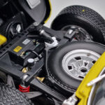 Lamborghini Miura SV Giallo Kyosho 1:18 - image 10 of 11