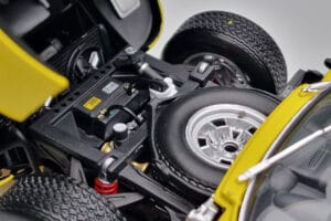 Lamborghini Miura SV Giallo Kyosho 1:18 08317Y Pressofusione — immagine 10 di 11