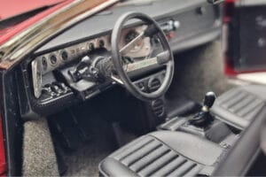 Lamborghini Urraco P250 Rosso Kyosho 1:18 08446R Pressofusione — immagine 8 di 10