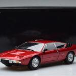 Lamborghini Urraco P250 Rosso Kyosho 1:18 - image 10 of 10