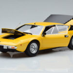 Lamborghini Urraco Giallo Kyosho 1:18 - image 2 of 10