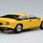 Lamborghini Urraco Giallo Kyosho 1:18 - image 3 of 10