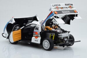 Lancia 037 Martini #8 A. Bettega / M. Perissinot Safari Rally 1985 Kyosho 1:18 08306J Pressofusione — immagine 3 di 8