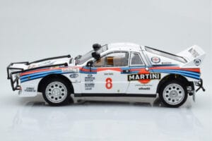 Lancia 037 Martini #8 A. Bettega / M. Perissinot Safari Rally 1985 Kyosho 1:18 08306J Pressofusione — immagine 5 di 8