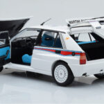 Lancia Delta HF Integrale 6 Bianco Kyosho 1:18 - image 3 of 8