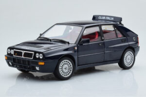 Lancia Delta HF Integrale Club Italia Blu Kyosho 1:18
