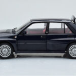 Lancia Delta HF Integrale Club Italia Blu Kyosho 1:18 - image 5 of 8