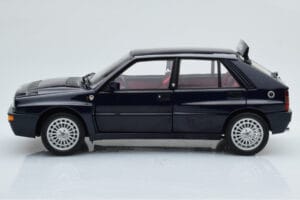 Lancia Delta HF Integrale Club Italia Blu Kyosho 1:18 08343SC Pressofusione — immagine 5 di 8