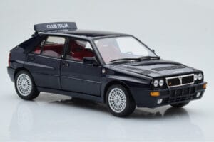 Lancia Delta HF Integrale Club Italia Blu Kyosho 1:18 08343SC Pressofusione — immagine 6 di 8