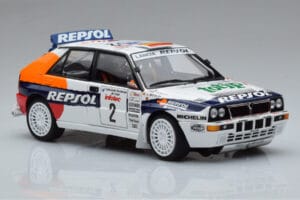 Lancia Delta HF Integrale Evoluzione #2 C. Sainz / L. Moya Tour de Corse 1993 Kyosho 1:18 08348J Pressofusione — immagine 5 di 9