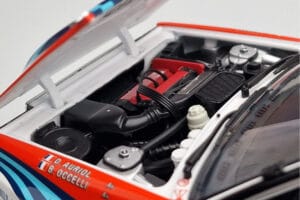 Lancia Delta HF Integrale Evoluzione #3 D. Auriol / B. Occelli Tour de Corse 1992 Kyosho 1:18 08348H Pressofusione — immagine 8 di 9