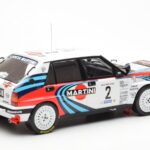 Lancia Delta Integrale 16V #2 M. Biasion / T. Siviero Rally Safari 1990 IXO 1:18 - image 2 of 6