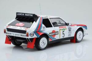 Lancia Delta S4 #5 M. Biasion / T. Siviero Rally San Remo 1986 IXO 1:18 18RMC130B Pressofusione — immagine 2 di 6