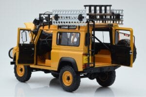 Land Rover Defender 90 Camel Trophy Borneo 1985 Almost Real 1:18 810213 Pressofusione — immagine 5 di 8