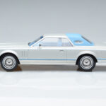Lincoln Continental Mark V Argento MCG 1:18 - image 3 of 6