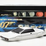 Lotus Esprit Type 79 James Bond The Spy Who Loved Me Submarine Bianco AUTOart 1:18 - image 2 of 8
