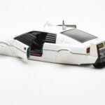 Lotus Esprit Type 79 James Bond The Spy Who Loved Me Submarine Bianco AUTOart 1:18 - image 7 of 8