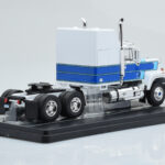 Mack Superliner Magnum Bianco Blu IXO 1:43 - image 2 of 6