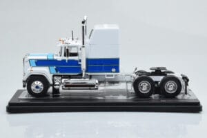 Mack Superliner Magnum Bianco Blu IXO 1:43 TR165 Pressofusione — immagine 3 di 6