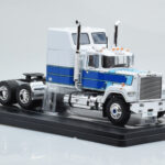 Mack Superliner Magnum Bianco Blu IXO 1:43 - image 4 of 6