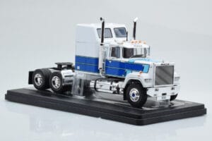 Mack Superliner Magnum Bianco Blu IXO 1:43 TR165 Pressofusione — immagine 4 di 6