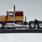 Marmon CHDT Rosso Oro IXO 1:43 - image 3 of 6