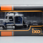 Marmon CHDT Bianco Blu IXO 1:43 - image 4 of 4
