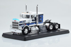Marmon CHDT Bianco Blu IXO 1:43