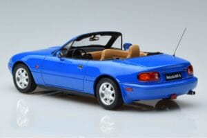 Mazda MX-5 NA Blu Otto 1:18 OT934 Resina — immagine 5 di 6