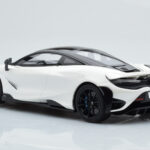McLaren 765LT Bianco GT Spirit 1:18 - image 5 of 6