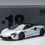 McLaren Artura Argento GT Spirit 1:18 GT873 Resina - image 6 of 6