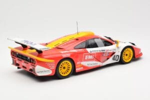 McLaren F1 GTR #40 J. O'Rourke / M. Sugden / P. Auberlein EMI 24 Hours of Le Mans 1996 UT Models 1:18 39820 Pressofusione — immagine 2 di 6