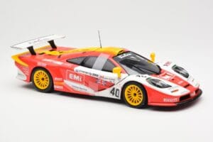 McLaren F1 GTR #40 J. O'Rourke / M. Sugden / P. Auberlein EMI 24 Hours of Le Mans 1996 UT Models 1:18 39820 Pressofusione — immagine 4 di 6
