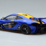 McLaren P1 GTR Blu Con Strisce Gialle AUTOart 1:18 - image 6 of 7