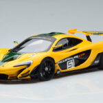 McLaren P1 GTR Giallo Con Strisce Verdi AUTOart 1:18