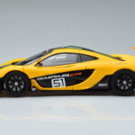 McLaren P1 GTR Giallo Con Strisce Verdi AUTOart 1:18 - image 4 of 7