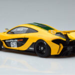 McLaren P1 GTR Giallo Con Strisce Verdi AUTOart 1:18 - image 6 of 7