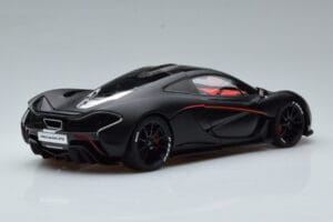 McLaren P1 Nero Opaco AUTOart 1:18 76027 Pressofusione — immagine 3 di 9