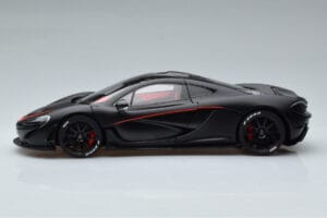 McLaren P1 Nero Opaco AUTOart 1:18 76027 Pressofusione — immagine 4 di 9