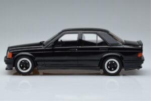 Mercedes 190E W201 2.3 AMG The Hammer Otto 1:18 OT754 Resina — immagine 3 di 6