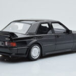 Mercedes 190E W201 2.5-16 Evo I Nero Otto 1:18 - image 2 of 6