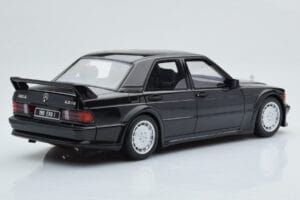 Mercedes 190E W201 2.5-16 Evo I Nero Otto 1:18 OT151 Resina — immagine 2 di 6