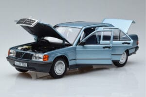 Mercedes 190E W201 Azzurro Norev 1:18 183828 Pressofusione — immagine 2 di 7