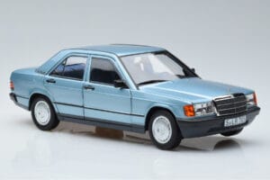 Mercedes 190E W201 Azzurro Norev 1:18 183828 Pressofusione — immagine 5 di 7