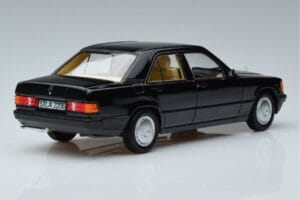 Mercedes 190 E W201 Edizione Limitata Norev 1:18 183823 Pressofusione — immagine 3 di 10