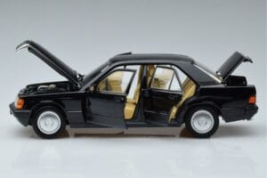 Mercedes 190 E W201 Edizione Limitata Norev 1:18 183823 Pressofusione — immagine 4 di 10